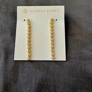 Kendra Scott earring